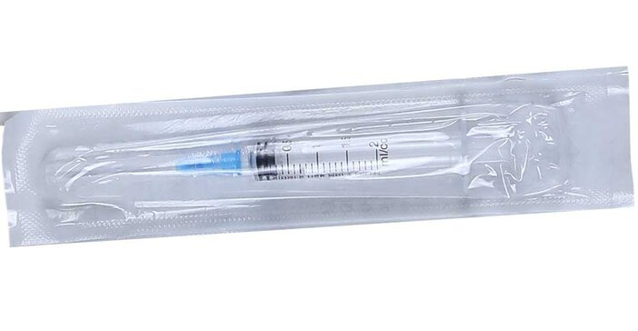 Шприц, 2мл SFM (1уп/100шт) с иглой 23G фото 2